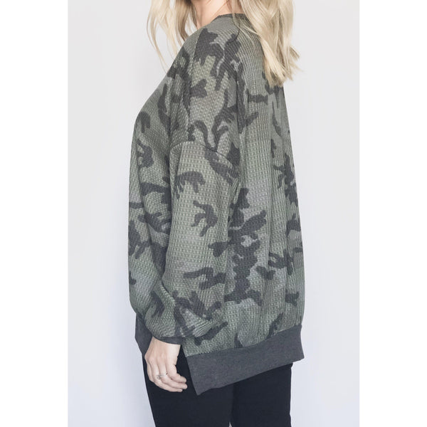 charlie camo pullover - blushberry