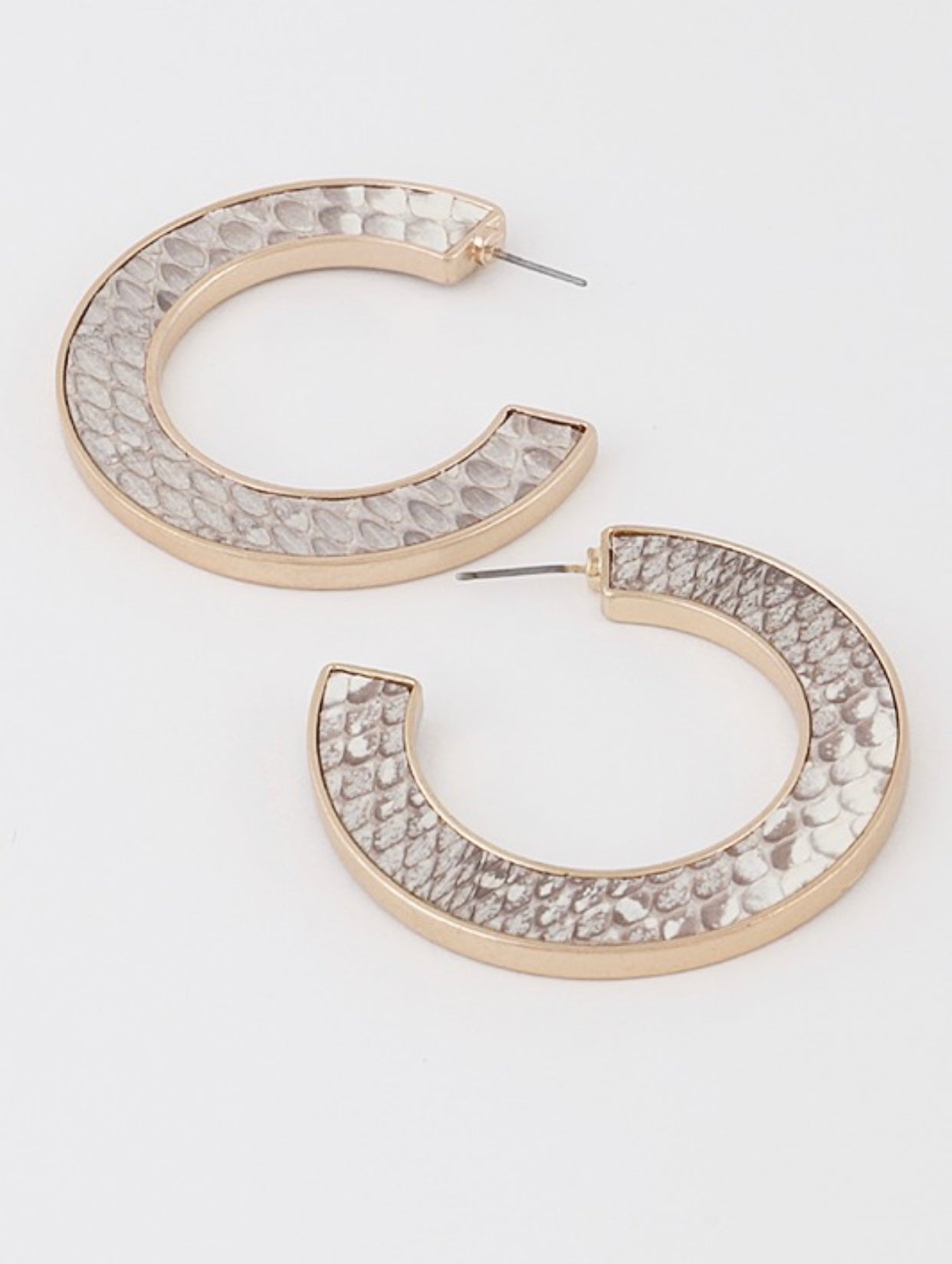 ella snakeskin hoop earrings - taupe